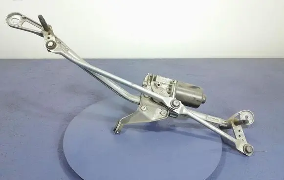Audi A4 S4 B7 8E 8H Front wiper linkage and motor