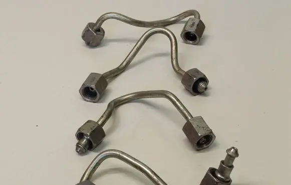 BMW 5 F10 F11 Fuel injector supply line/pipe 
