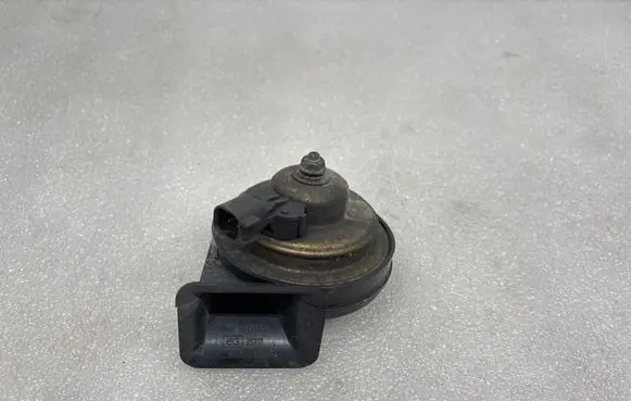 Ford Focus Horn signal E335717 CH2035 73345