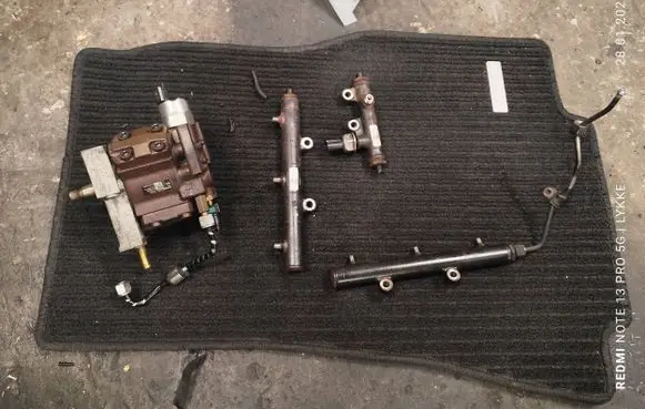 Jaguar XF X250 Fuel injection system set 4S7Q9B395AL 5WS40157 A2C20003757