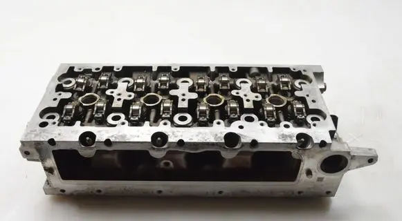 Volkswagen Golf VII Engine head 04L103373E