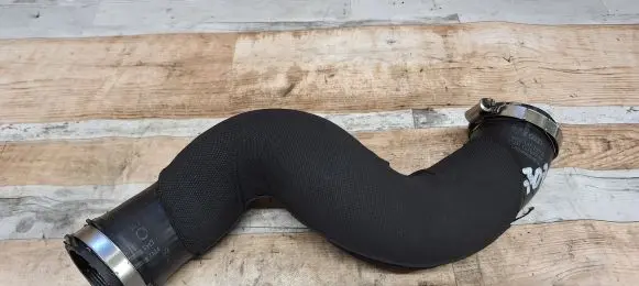Audi Q5 SQ5 Intercooler hose/pipe 8R0145737N 8R0145737
