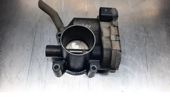 Seat Ibiza II (6k) Throttle valve 030133062A
