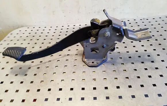 Clutch pedal