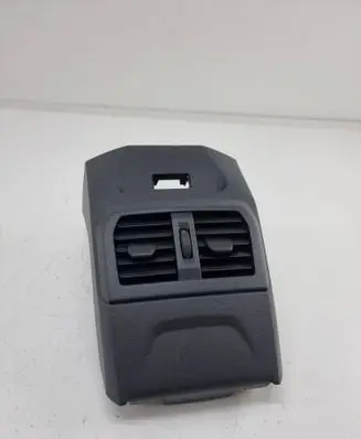 BMW 1 F40 Rear air vent grill 6828272