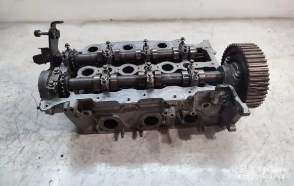 Jaguar XF X250 Engine head PM9X206090CA