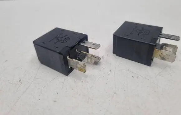 Mercedes-Benz B W246 W242 Other relay A0009827723 0009827723