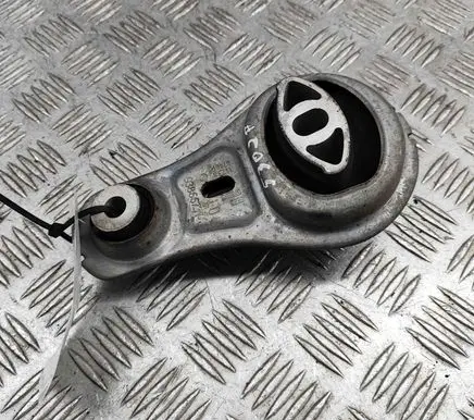 Opel Movano C Engine mount bracket 112388746R