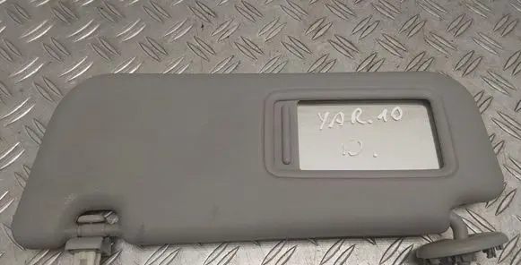 Toyota Yaris Sun visor