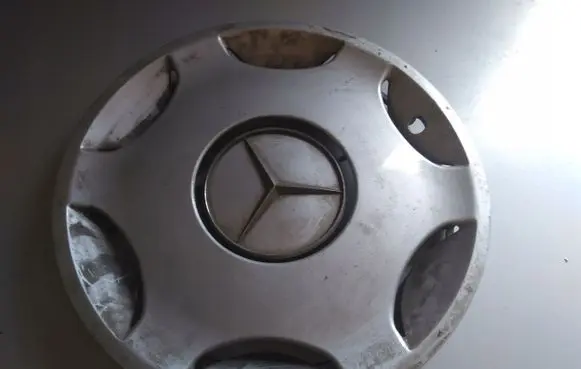 Mercedes-Benz E W210 R15 wheel hub/cap/trim 