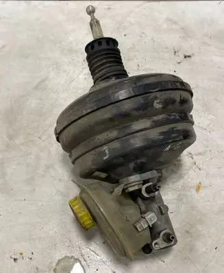 Audi A6 Allroad C5 Brake booster 4B3612105A