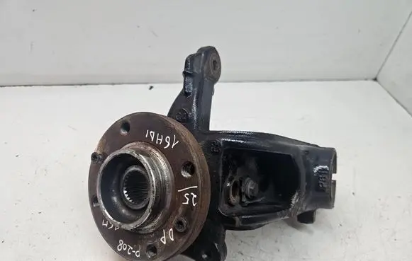 Peugeot 208 Front wheel hub
