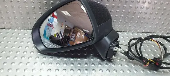 Audi A1 Front door electric wing mirror S25145294