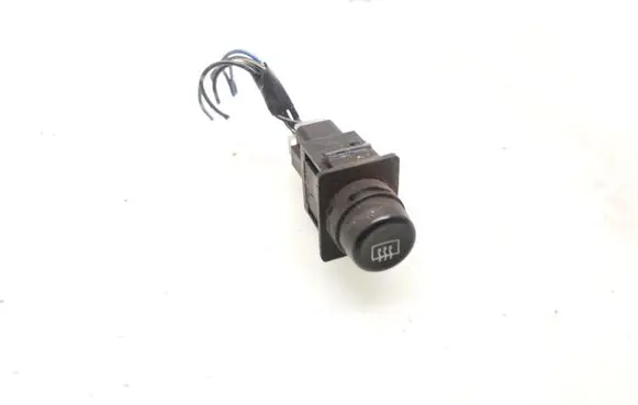 Mitsubishi L200 Windscreen/window heater switch