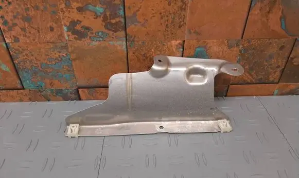 BMW X6 G06 Heat shield in engine bay 9451758 51489451758