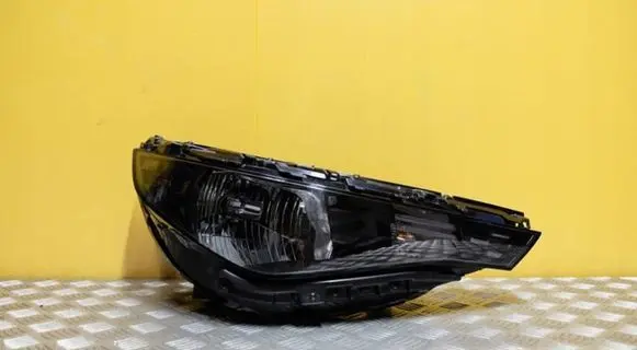 KIA Soul Headlight/headlamp 92102-K05 1748
