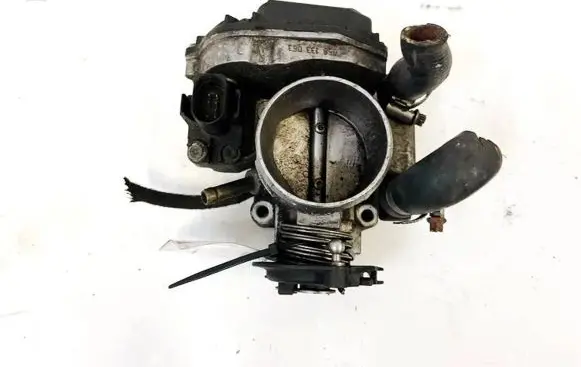 Audi A6 S6 C4 4A Throttle valve 058133063
