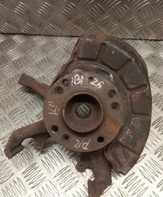 Seat Ibiza II (6k) Front wheel hub