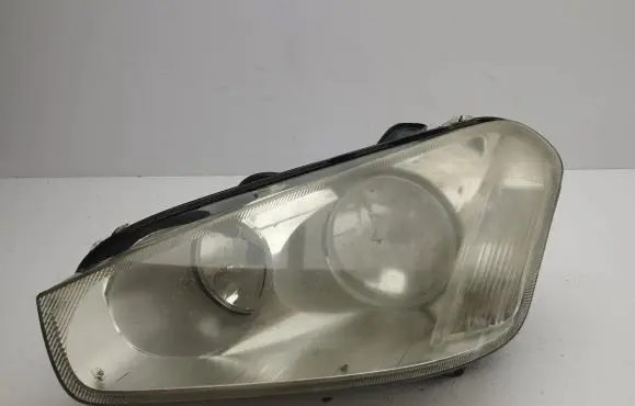 Ford C-MAX I Headlight/headlamp 16530901