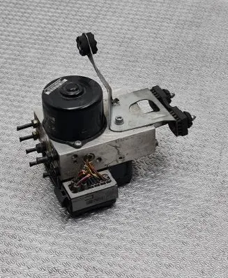 BMW 3 E46 ABS Pump 6751767 10020402544 0200402540870204