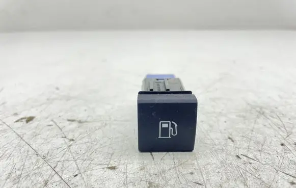 Toyota RAV 4 (XA50) Fuel tank opening switch