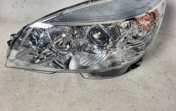 Mercedes-Benz C W204 Headlight/headlamp A2049065103 LE06A6148