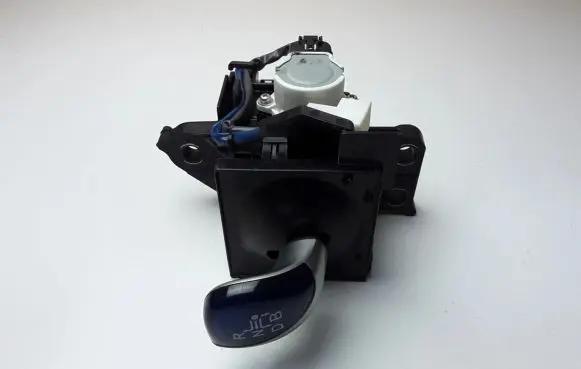 Toyota Auris E180 Gear shifter/selector 75C583