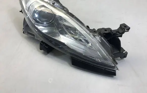 Mazda 6 Headlight/headlamp GDN551030