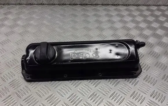 Audi A4 S4 B5 8D Rocker cam cover 