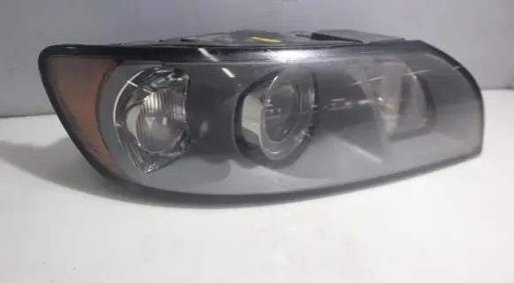 Volvo V50 Headlight/headlamp 0301198204