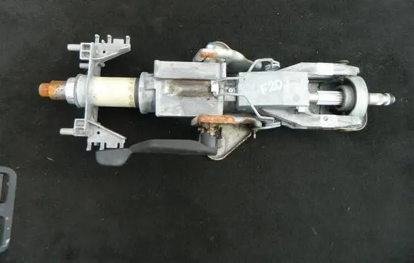 BMW 1 F20 F21 Steering wheel axle 6795346