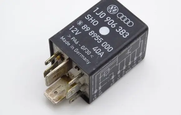 Volkswagen Golf IV Other relay 1J0906383