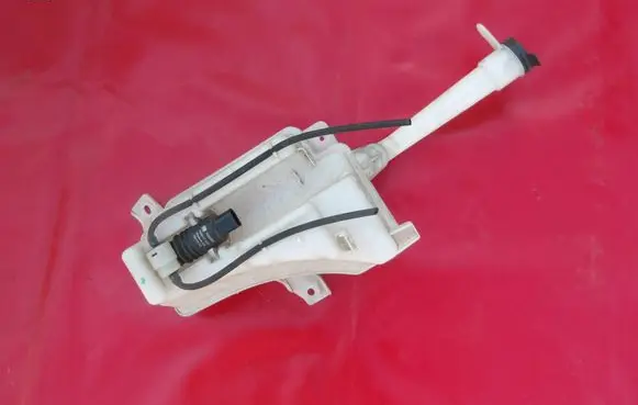 Opel Mokka X Windshield washer fluid reservoir/tank