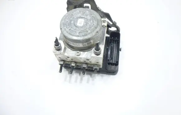 Volkswagen PASSAT B8 ABS Pump 5Q0614517GD