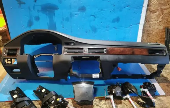 Volvo S80 Dashboard 8648858 Y2X305638 08112710