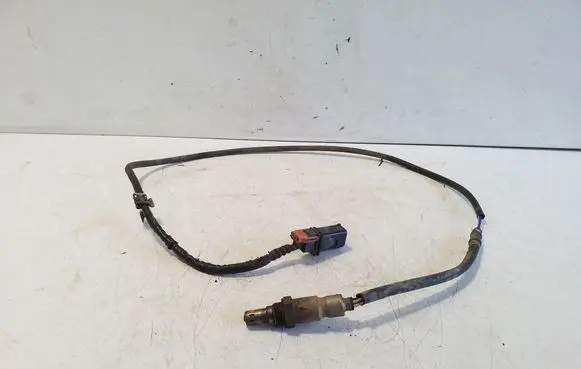 Volkswagen PASSAT B8 Lambda probe sensor 04L906262