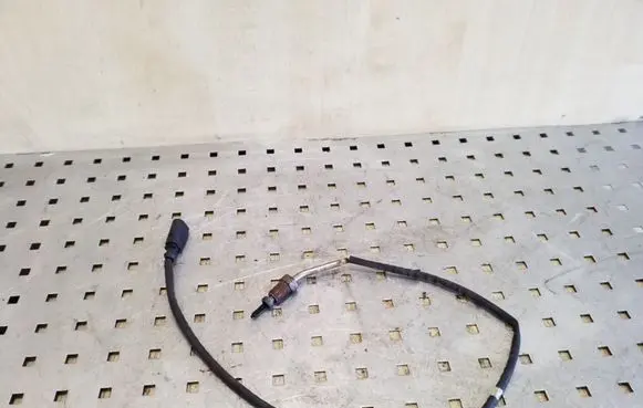 Skoda Superb B6 (3T) Exhaust gas temperature sensor 03L906088BD
