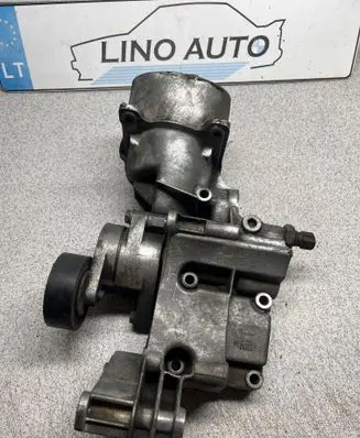 BMW 5 E39 Oil filter mounting bracket 11421740001