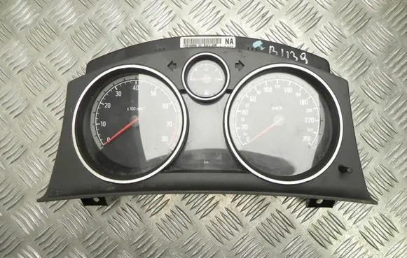 Opel Zafira B Speedometer (instrument cluster) 13216658 B1139