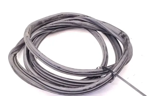 Volkswagen Crafter Front door rubber seal 