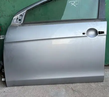 Mitsubishi Lancer Evolution Front door