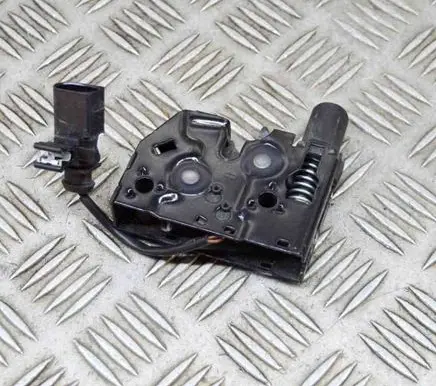 Audi Q3 8U Engine bonnet/hood lock/catch 4U0823509A