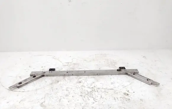 Volvo XC90 Radiator support slam panel bracket 31425937