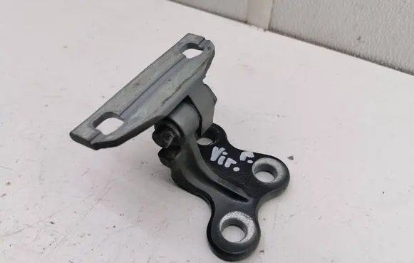 Volvo S60 Front door upper hinge 31299543