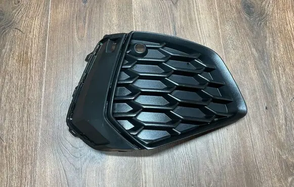Audi A3 8Y Front bumper lower grill 8Y0807682B