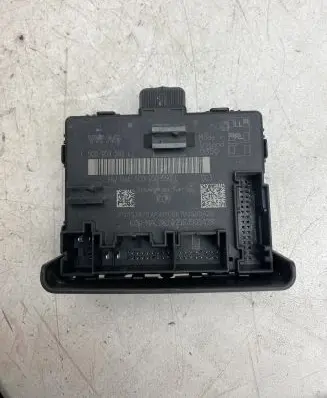Audi A3 8Y Door control unit/module 5Q0959592F
