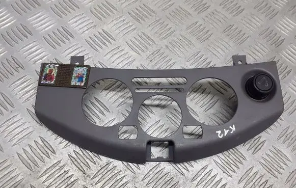 Nissan Micra Panel trim 27570AX700