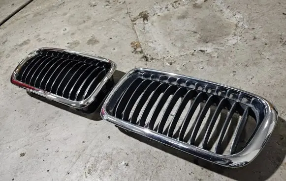 BMW 7 E38 Front grill 51138231594 51138231593