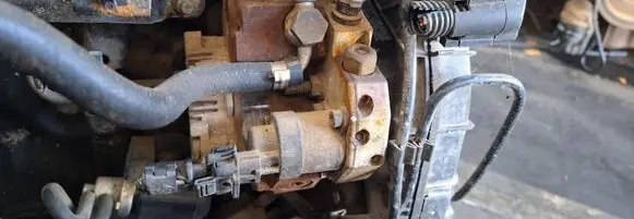 Opel Astra H Fuel injection high pressure pump 0445010086 8973279240