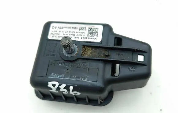 Audi A4 S4 B9 Alarm system siren 5Q0951605A 28523571